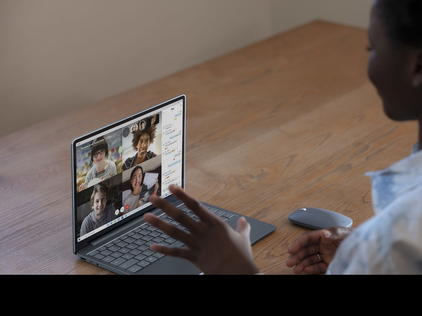 Microsoft Surface Laptop Go 31.6 cm (12.4") Touchscreen Intel® Core™ i5 i5-1035G1 4 GB LPDDR4x-SDRAM 64 GB eMMC Wi-Fi 6 (802.11ax) Windows 10 Pro Platinum