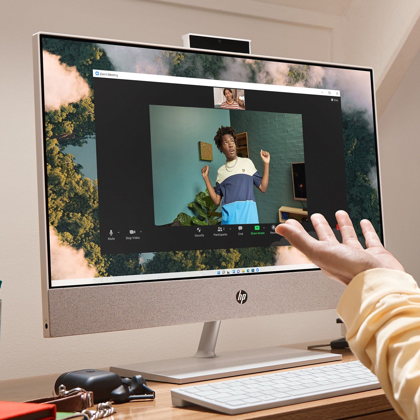 HP Pavilion 24-ca1004na AMD Ryzen™ 7 60.5 cm (23.8") 1920 x 1080 pixels 8 GB DDR4-SDRAM 512 GB SSD All-in-One PC Windows 11 Home Wi-Fi 6 (802.11ax) White
