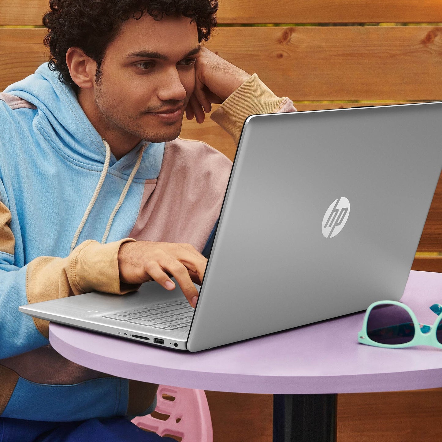 HP 17-cn0105na Laptop 43.9 cm (17.3") Full HD Intel® Core™ i5 i5-1135G7 8 GB DDR4-SDRAM 512 GB SSD Wi-Fi 5 (802.11ac) Windows 11 Home Silver