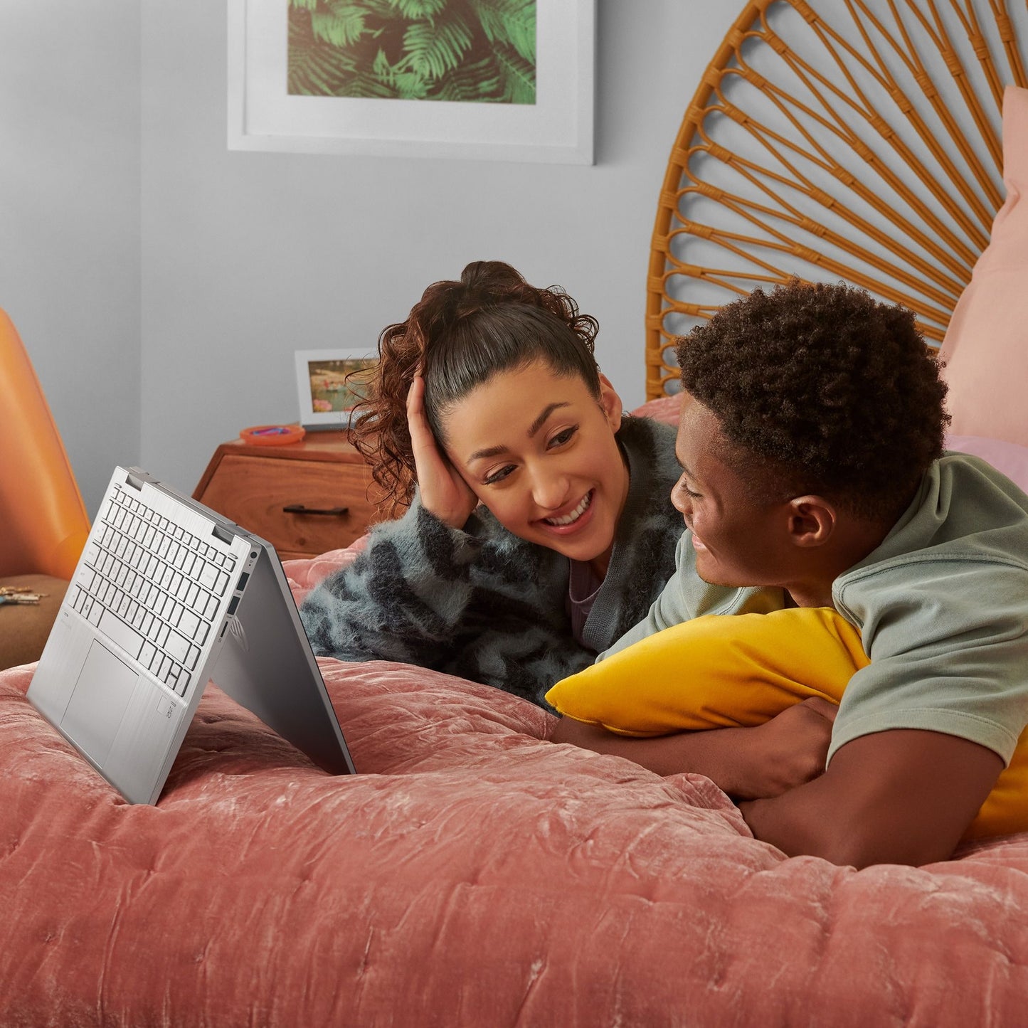 HP Pavilion x360 14-dy0032na Hybrid (2-in-1) 35.6 cm (14") Touchscreen Full HD Intel® Core™ i3 i3-1125G4 8 GB DDR4-SDRAM 128 GB SSD Wi-Fi 5 (802.11ac) Windows 11 Home in S mode Silver
